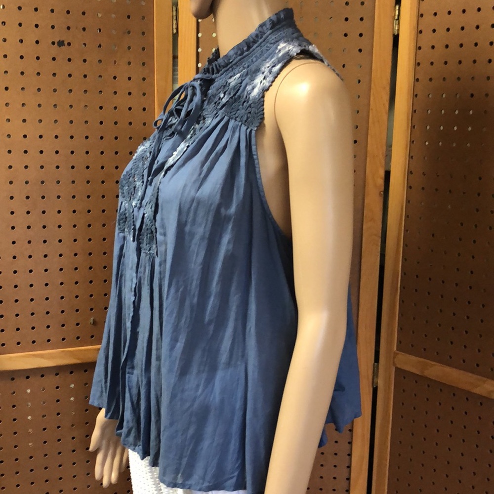 FINAL Free People - Picture 3 of 10